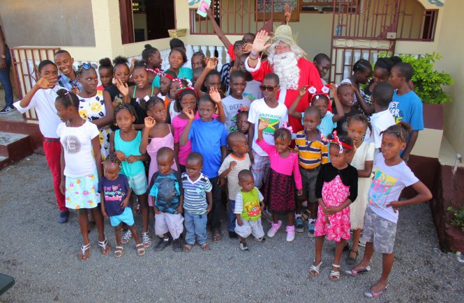 Papa Noel Brings Christmas to Haiti with the Reliv Kalogris Foundation